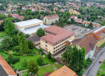 Dostavba základní školy v Kostelní ulici v Čelákovicích